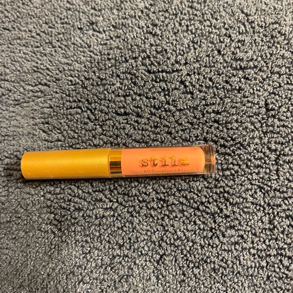 stila lipstick 1.5 mL